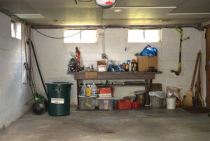How to Clean Your Garage in 4 Easy Steps