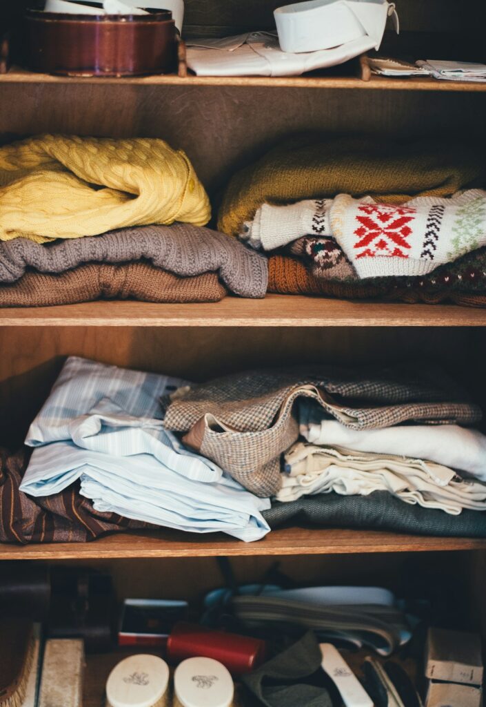 Closet Clean Out: Your Essential Guide to a Clean Space